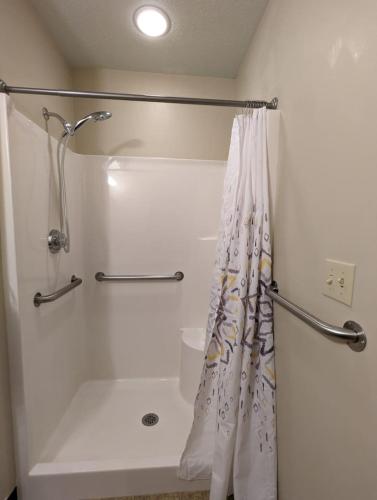Waterloo Suites Double - image 7