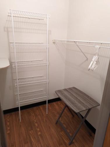 Waterloo Suites Queen 1 in Waterloo, USA