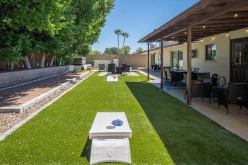 Heated Pool, Spa,Arcade Games,Pool Table,Ping-Pong, Phoenix (photo 9)