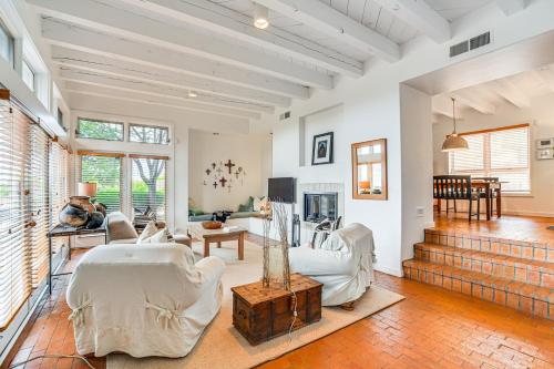 Explore the Land of Enchantment In Lavish Style! - image 6