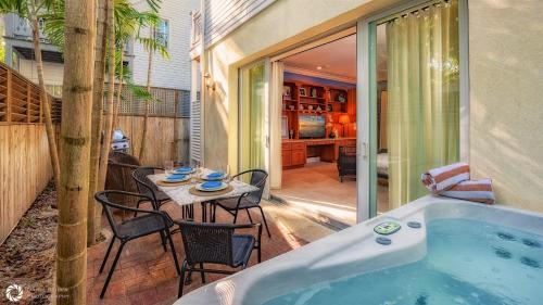 Darling of Duval by Last Key Realty - image 3