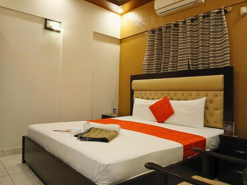 Hotel In Badar DHA Phase 5 - image 3