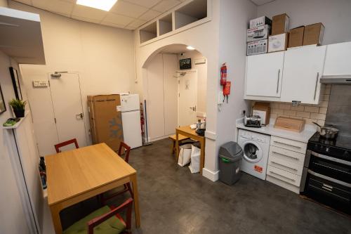 Talbot Street Guest House 4