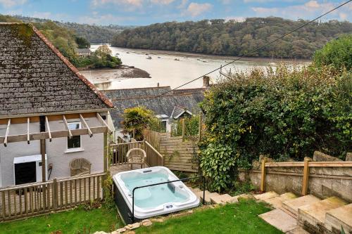 Hot tub, Finest Retreats - Tideway in Malpas (Cornwall)