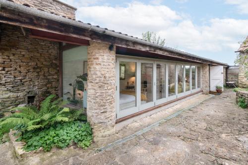 Tampilan eksterior, Spacious Studio-Village location nr Bath in Norton St Philip