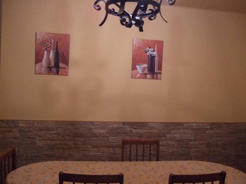 casa rural de Gonzalo Sariego Asturias in Villar