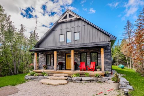 Cozy Retreat w Hot Tub Bruce Peninsula in Stokes Bay (ON)