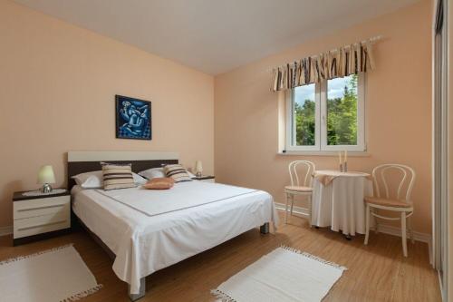 Villa Jure - with pool - image 5