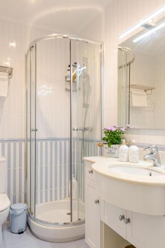 BilbaoBonito 5min Guggenheim I 2Bdrm I EXT I Quiet & Central I Pking, Bilbao (zdjęcie 7)