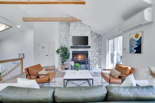Private 3BR Home with Pool, Gym & Near Parks in Tobyhanna, Vereinigte Staaten von Amerika