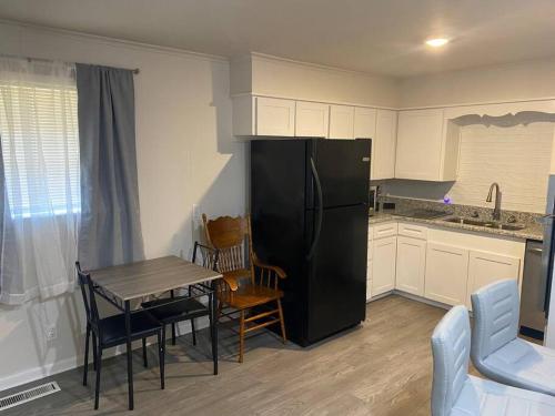 Midtown Hideaway Midtown Hideaway