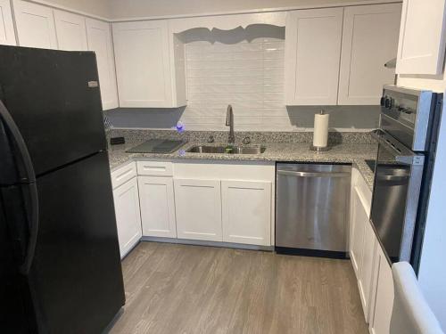 Midtown Hideaway Midtown Hideaway