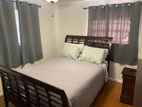 Midtown Hideaway Midtown Hideaway