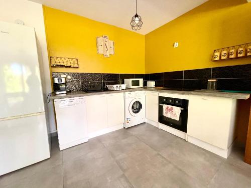 Comoditats, Kaza Jolan à Sainte Anne (Kaza Jolan a Sainte Anne) in Sainte Anne