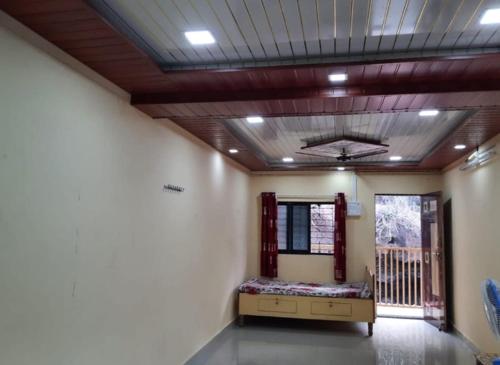 . Happy Cottages