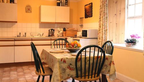 Inverawe Cottages - image 5