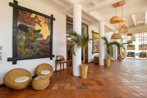 Hotel Sansiraka Suites By GEH Suites - 숙소 외관