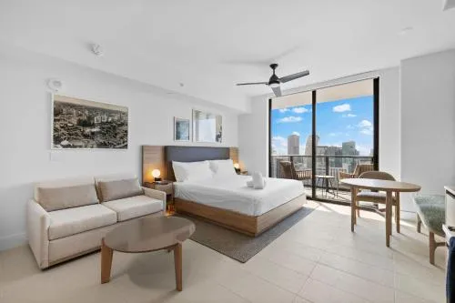 Luxury Studio on 47th! Floor in Downtown Miami photo 2