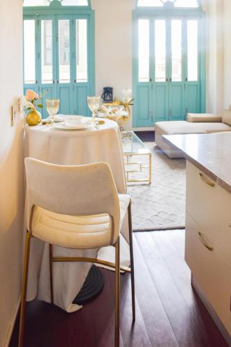 One-Bedroom Apartment image 10