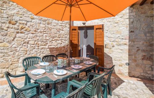  Beautiful Apartment In Izzalini in Izzalini
