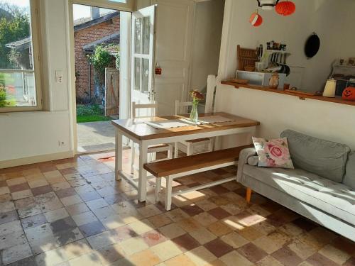 GITE, MAISON A LA CAMPAGNE ARDENNES, AISNE,MARNE in Le Thour