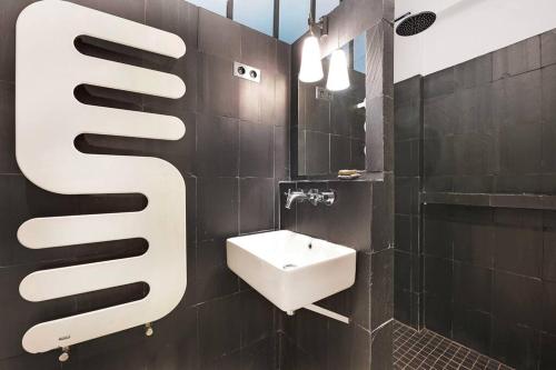 Spacious Vintage Duplex Flat - Gare du Nord - image 8