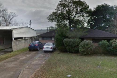 Зовнішній вигляд готелю, Experience Modern Comfort in Liberty Tx! in Ліберті