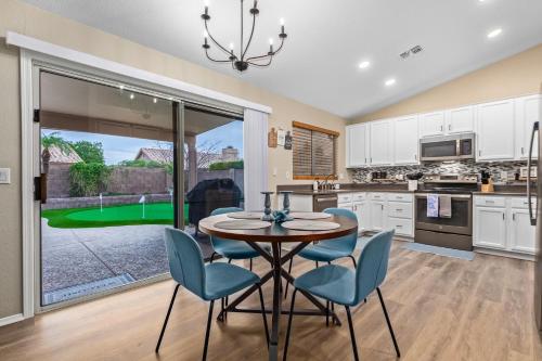 Faciliteter, Sunny Serenity: Mesa Masterpiece in Cachet at Las Sendas