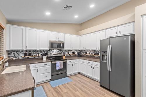 Faciliteter, Sunny Serenity: Mesa Masterpiece in Cachet at Las Sendas