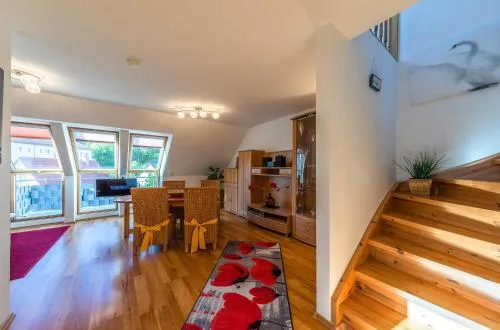 Seeuferblick - Komfortable 2-Etagen-Wohnung für 4 Personen an der Müritz in Waren Müritz, Deutschland