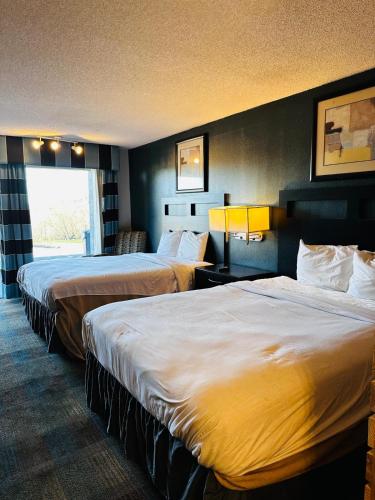 . 3 Y Motel