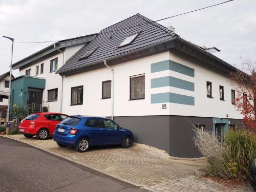 moderne Ferienwohnung mit Balkon in Assamstadt, Deutschland