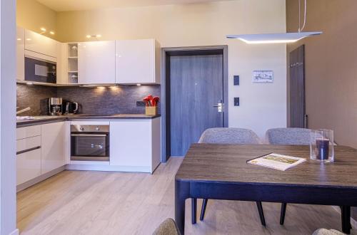 Backboard - Haustierfreundliche Ferienwohnung mit Nordbalkon für bis zu 3 Personen, Wustrow (Foto 4)