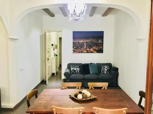 Romantic 19th century apartment 3