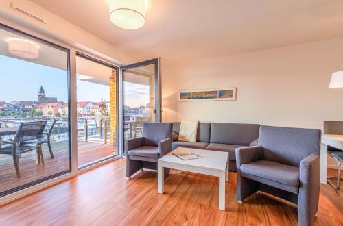 Apartment with Lake View