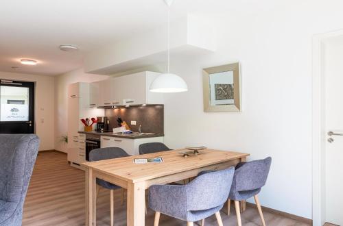 keuken, Alltagspause - Ferienwohnung im Herzen der Mecklenburgischen Schweiz direkt am Krakower See in Krakow am See