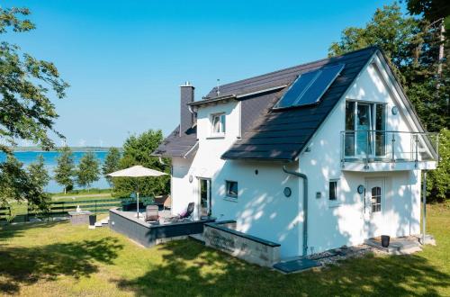 外部景觀, SchönSicht - direkte Wasserlage am Plauer See - Neubau 2024 (SchonSicht - direkte Wasserlage am Plauer See - Neubau 2024) in 阿爾特什未林