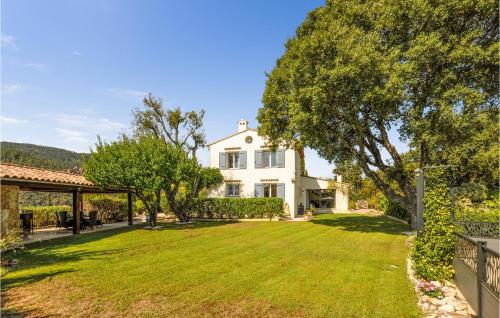 Exterior view, Lovely Home In Frejus in L'Escaillon
