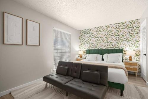 Central & Cozy image