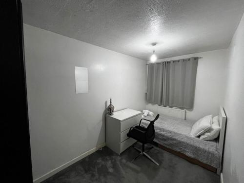 Plaistow comfort- single room, London (photo 4)