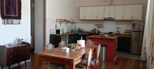 Konyha, Bayti Hostal in Vicuna