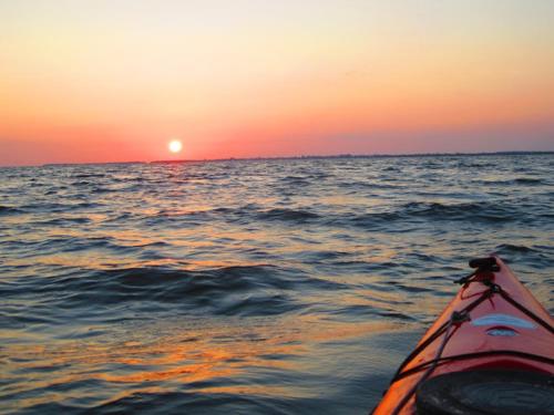 Serrano 201 4 Bedrooms WiFi BluRay Player Pool Access Sleeps 6 - image 6