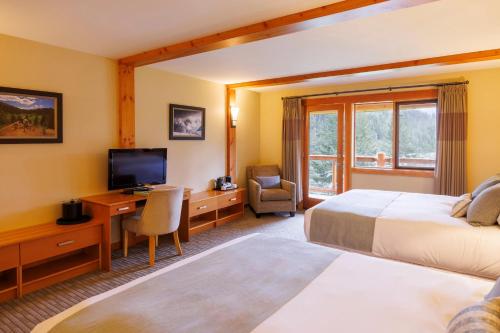 Tyax Lodge & Heliskiing in Gold Bridge, Canada