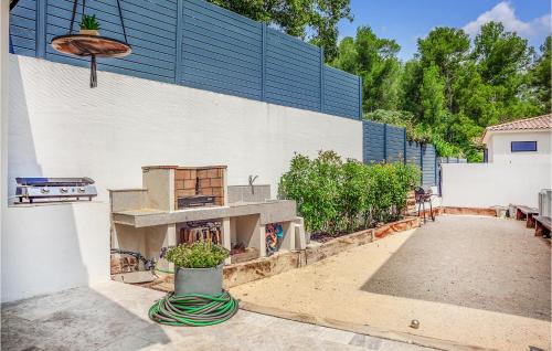 Exterior view, Amazing Home In Gemenos in Gemenos