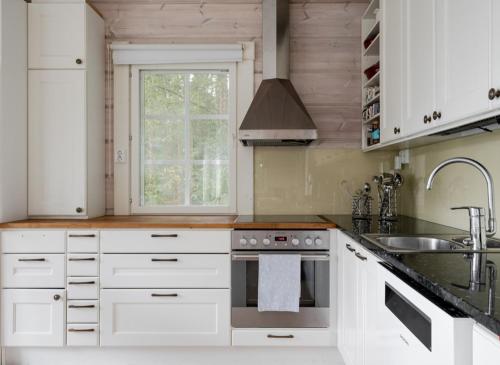 Kitchen, Trekker's Haven: Noux National Park Retreat in Nuuksio