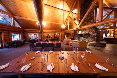 Tyax Lodge & Heliskiing in โกลด์ บริดจ์(บริติช โคลัมเบีย)
