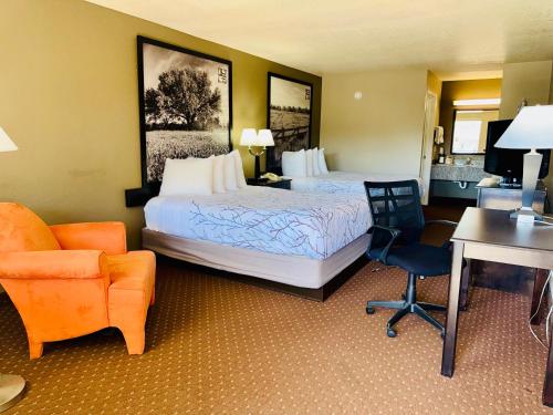 Hill Country Inn & Suites - New Braunfels, Gruene in New Braunfels, USA