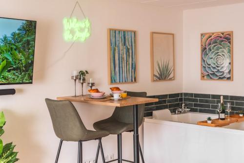 Létesítmények, La Petite Jungle Romantique - Balnéo et Détente (La Petite Jungle Romantique - Balneo et Detente) in Schweighouse Sur Moder