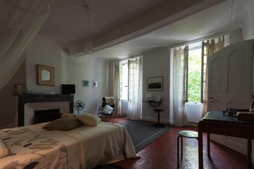 L'Enclos – Lorgues, ID