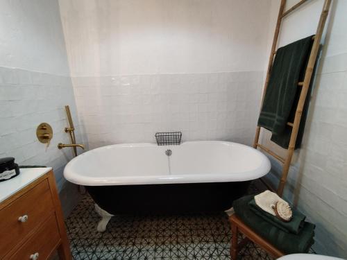 Bathroom, Casa Paraiso Navas in Zarzuela del Monte